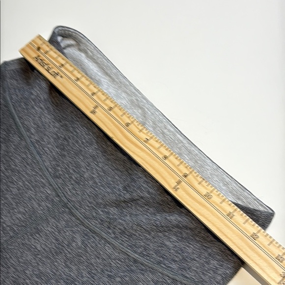 Outdoor Voices Gray Geometric Leggings Size Small - Picture 7 of 8